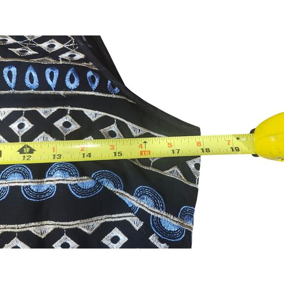 White House Black Market Knee Length Cocktail Dress Sz 6 Geometric Embroidered - Picture 2 of 10